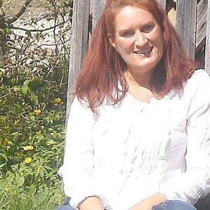 Meet your Posher, Leslie